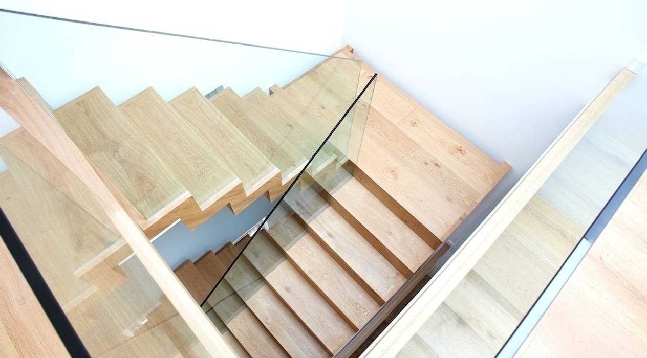 North London House Extension, Caseyfierro Architects Caseyfierro Architects Corredores, halls e escadas modernos