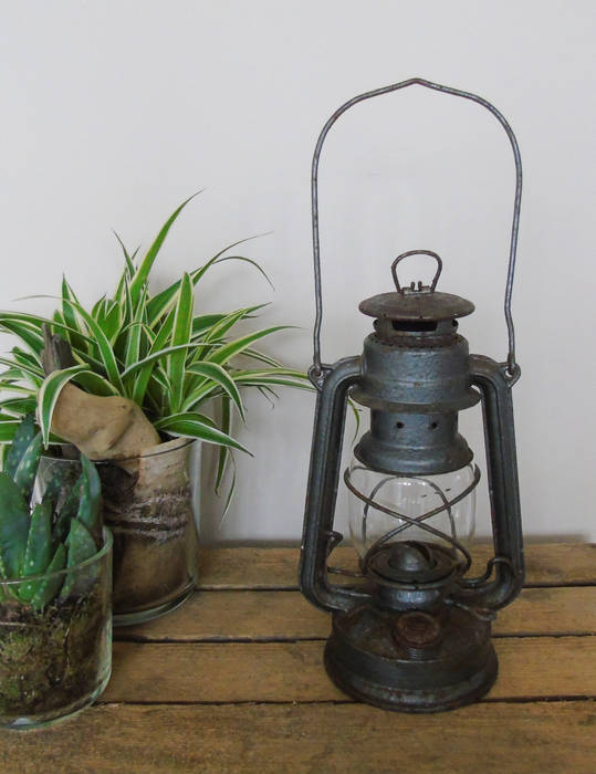 Vintage Lantern homify Casas industriais Acessórios e Decoração