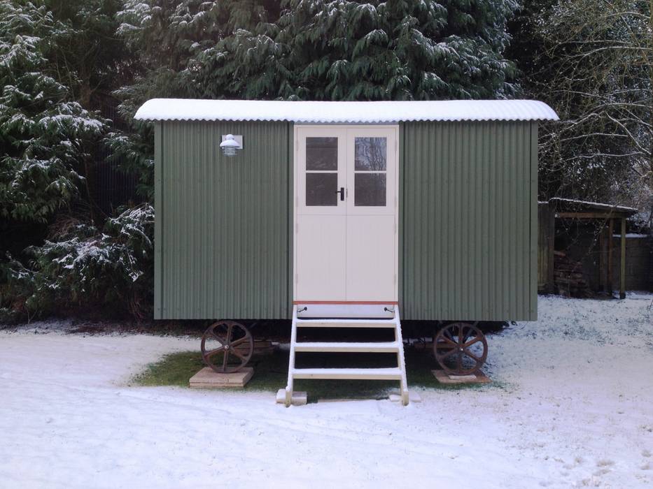 Downland Shepherd Hut Downland Shepherd Huts Modern garage/shed