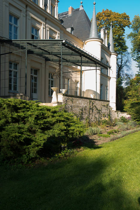 Dom pod Berlinem, Loft Kolasiński Loft Kolasiński Balcones y terrazas escandinavas Piedra