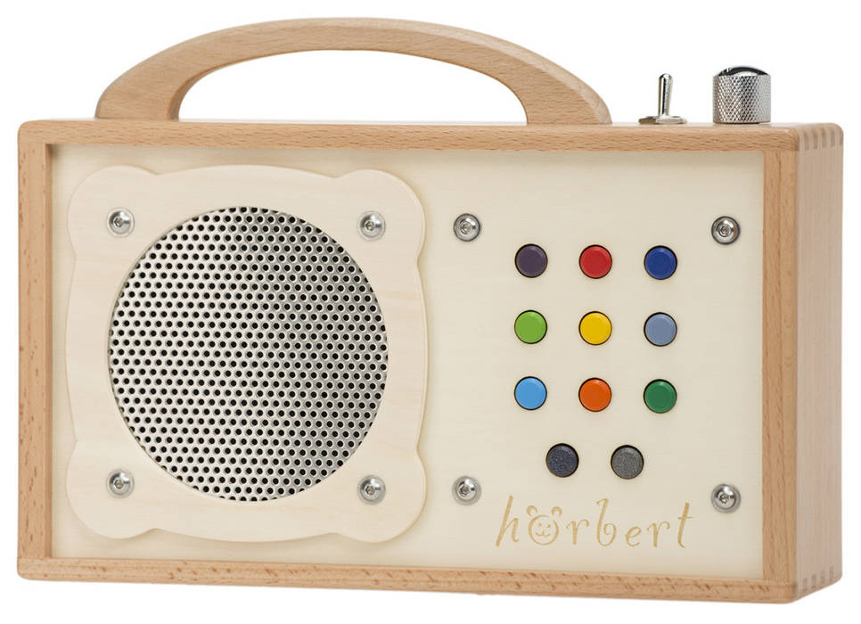 hörbert: Tragbarer MP3-Player aus Holz WINZKI GmbH & CO. KG Klassische Kinderzimmer Spielzeug