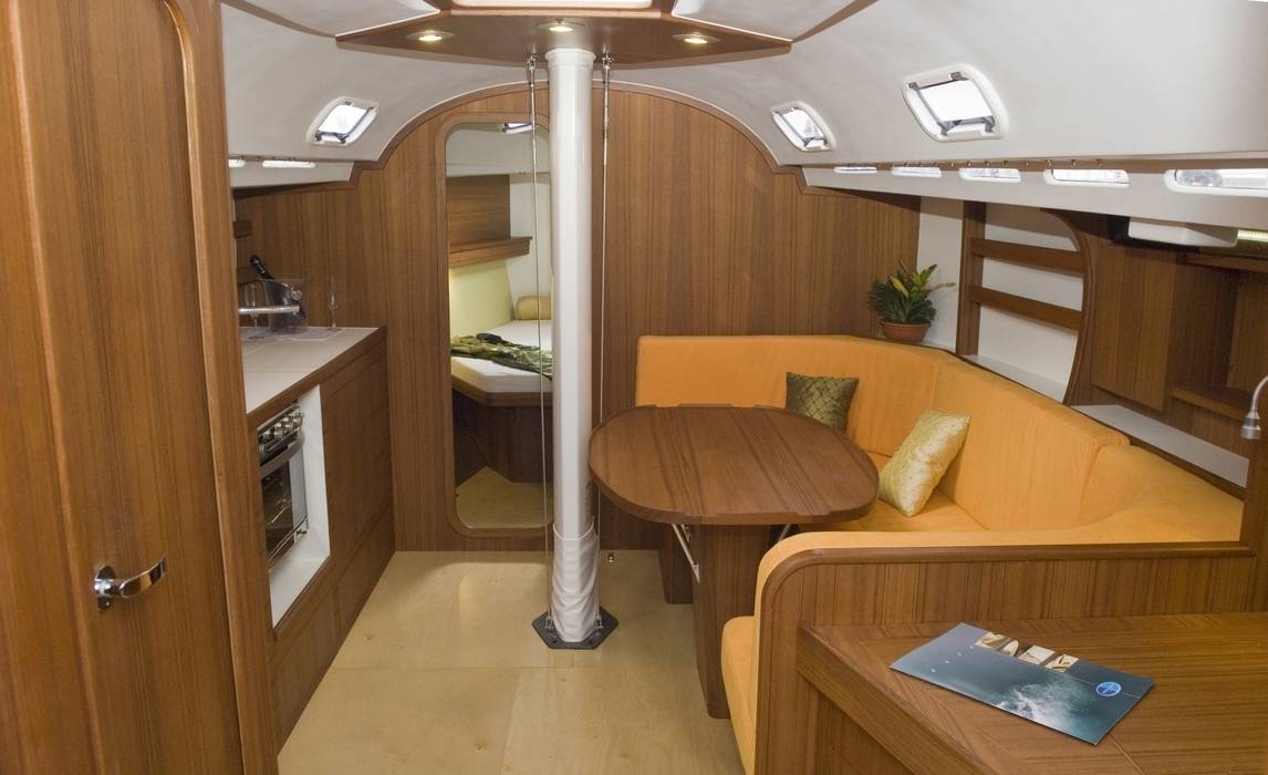 Progetto di Dinette, Zona Carteggio e cucina per barca a vela 43" , l'attuale Moro Di Venezia XXVII , Roberta Rose Roberta Rose Classic style yachts & jets