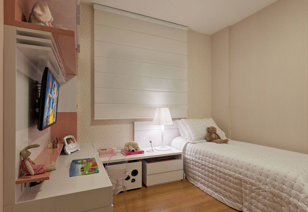 Quarto Infantil menina, LEDS Arquitetura LEDS Arquitetura Quarto infantil moderno Mobiliário,Propriedade,Conforto,Madeira,Prédio,Têxtil,Design de interiores,Sombra,Andar,Janela