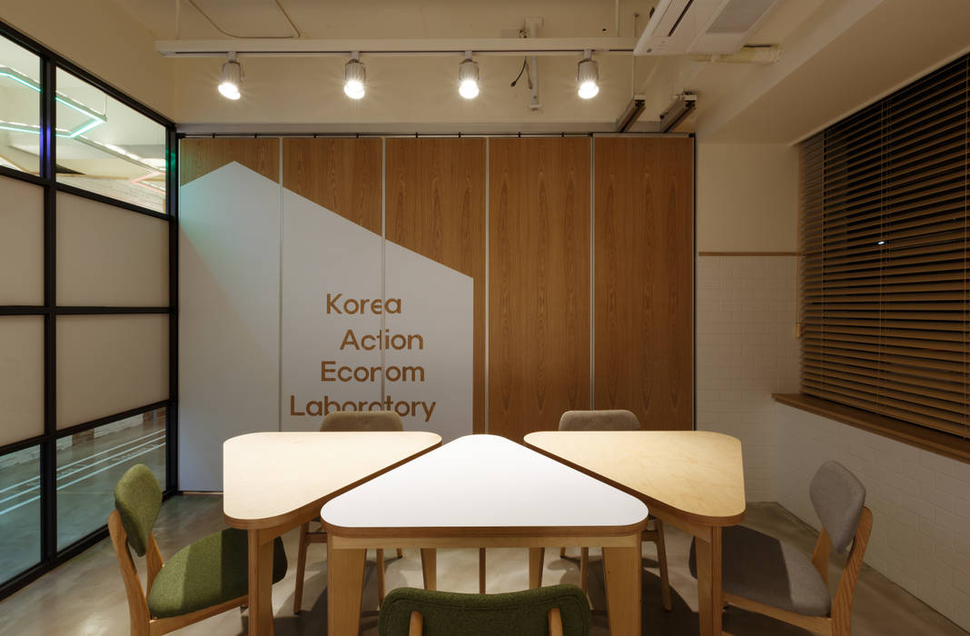 Korea Action Economy Laboratory, FRIENDS DESIGN FRIENDS DESIGN Commercial spaces Office buildings