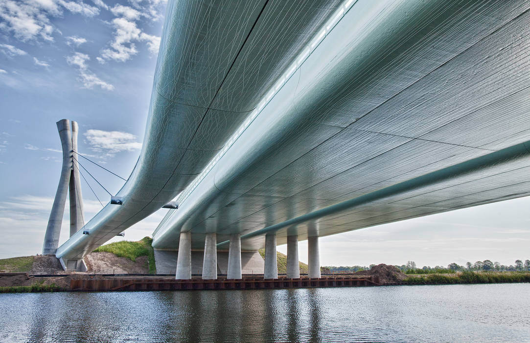 Burgemeester Letschertbrug of ​“De viering van het landschap”, Queeste architecten Queeste architecten Bedrijfsruimten Evenementenlocaties