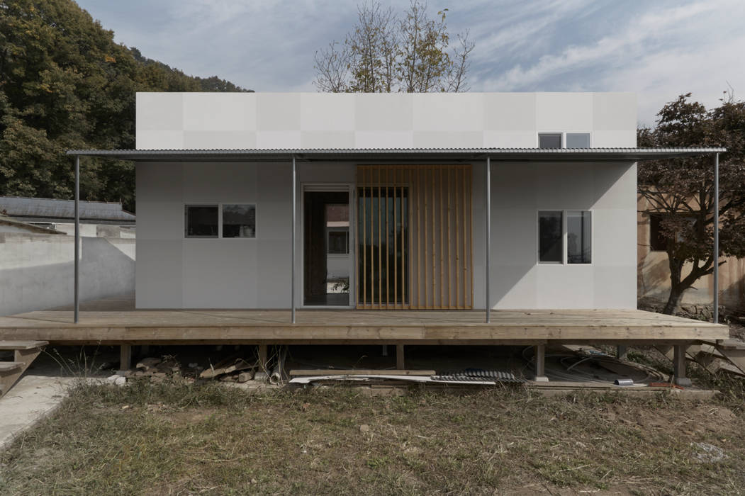 부여 작은집 / Buyeo Small House, lokaldesign lokaldesign Rumah Gaya Rustic