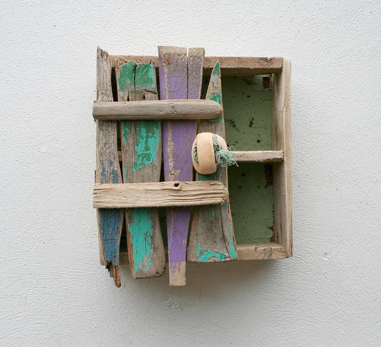 Driftwood wall cabinet Julia's Driftwood 浴室 藥櫃