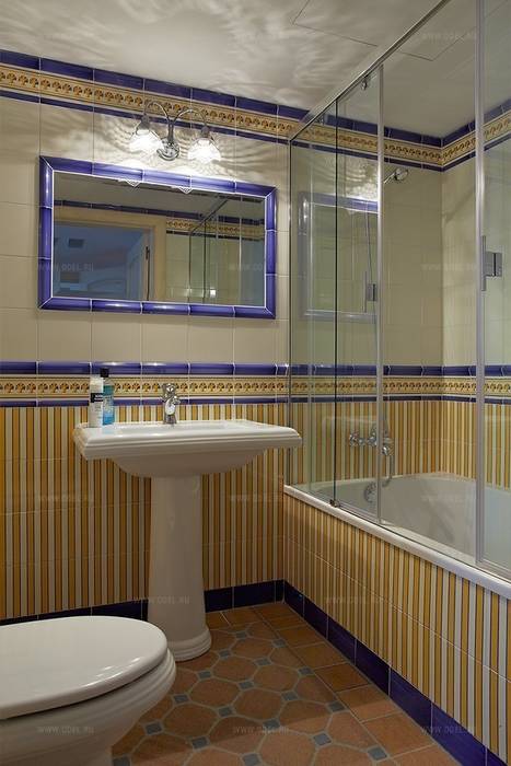 Санузел в желтых тонах ODEL Ванная в средиземноморском стиле ванная комната,санузел