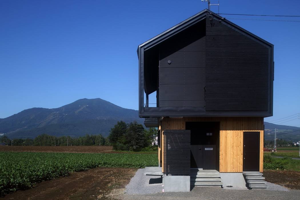 羊蹄山ファームハウス, 株式会社 遠藤建築アトリエ 株式会社 遠藤建築アトリエ モダンな 家