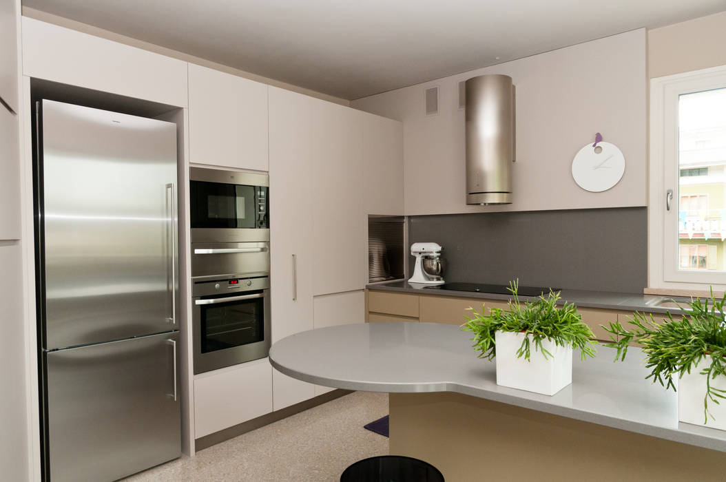 Casa_Clima_Valdagno, Studiogkappa Studiogkappa Modern style kitchen Storage