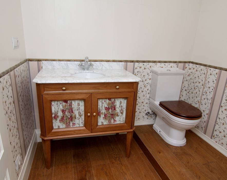 Mueble para lavabo Adrados taller de ebanistería Baños de estilo clásico Lavabos