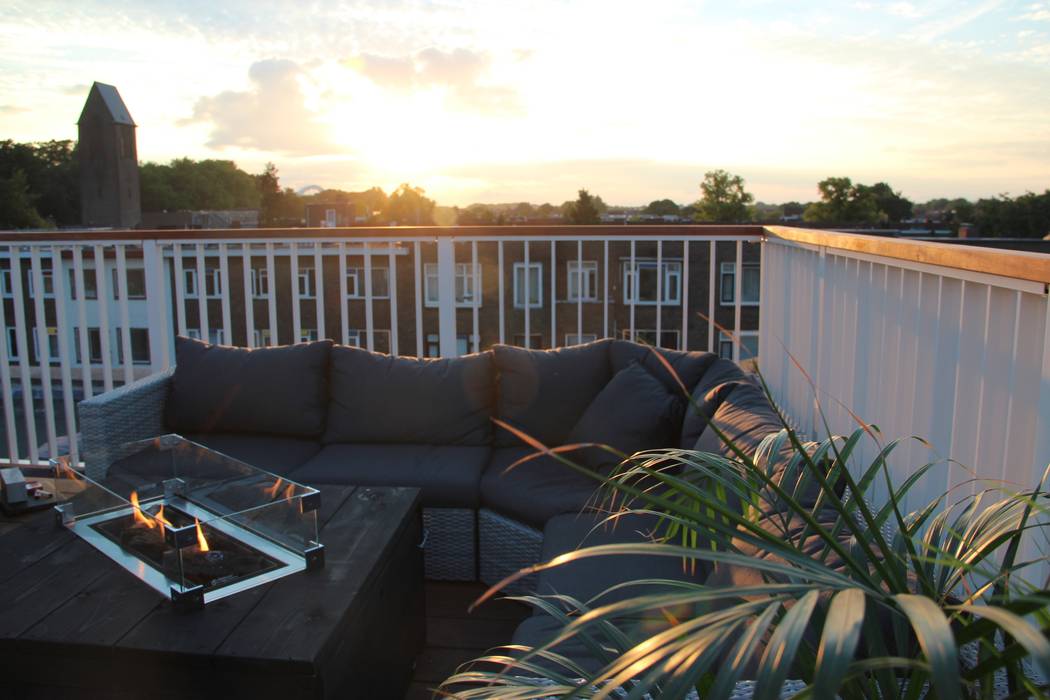 Sfeerfoto dakterras ScottishCrown Dakterrassen Moderne balkons, veranda's en terrassen Accessoires & decoratie