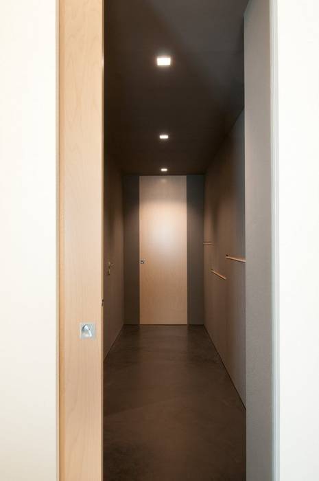 Casa c_m2, Andrea Stortoni Architetto Andrea Stortoni Architetto 現代風玄關、走廊與階梯