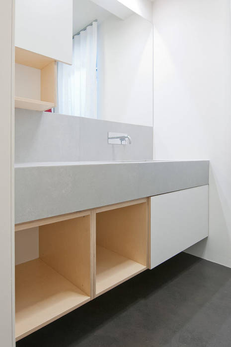Casa c_m2, Andrea Stortoni Architetto Andrea Stortoni Architetto 現代浴室設計點子、靈感&圖片 洗手台