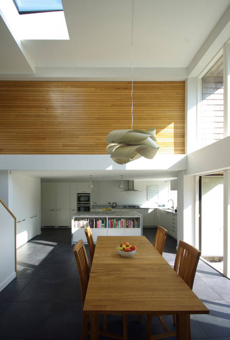 Cedar House, Designscape Architects Ltd Designscape Architects Ltd Ruang Makan Modern