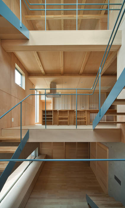 House in Nanakuma, MOVEDESIGN MOVEDESIGN オリジナルスタイルの 玄関&廊下&階段