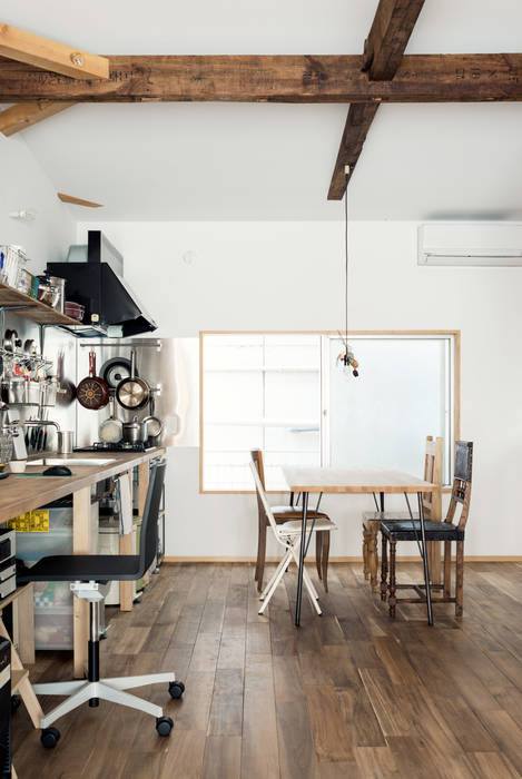 Re:Toyosaki, coil松村一輝建設計事務所 coil松村一輝建設計事務所 Eclectic style dining room
