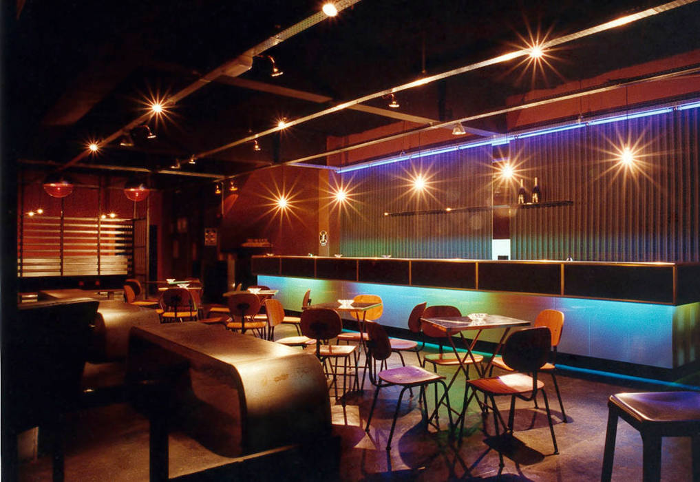 Stereo Club | casa noturna, ARQdonini Arquitetos Associados ARQdonini Arquitetos Associados พื้นที่เชิงพาณิชย์ บาร์และคลับ