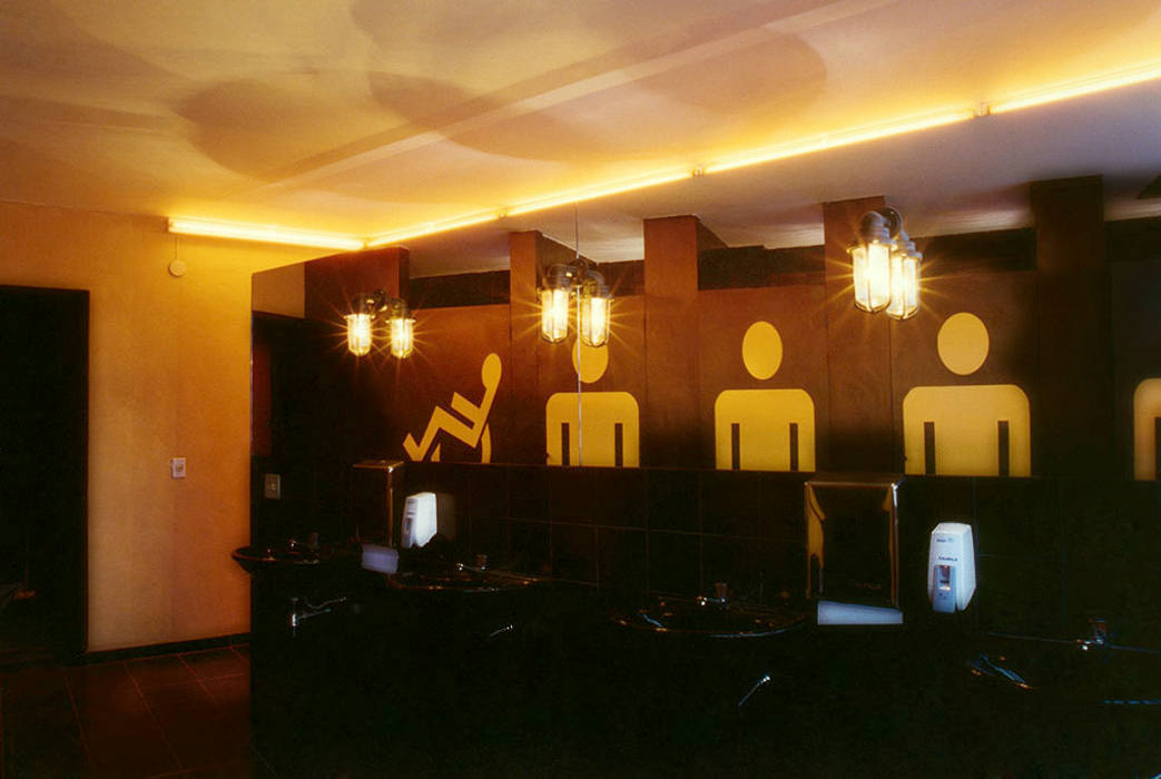 Stereo Club | casa noturna, ARQdonini Arquitetos Associados ARQdonini Arquitetos Associados Espaços comerciais Bares e clubes