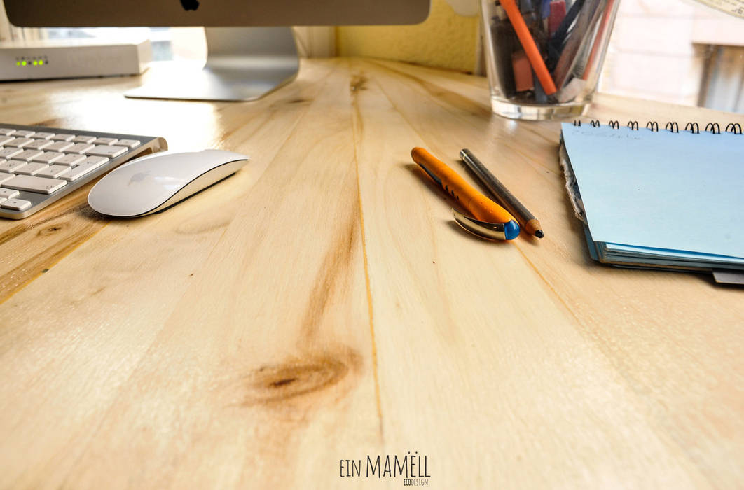 Escritorio angular, Ein Mamëll Ein Mamëll Study/office Desks