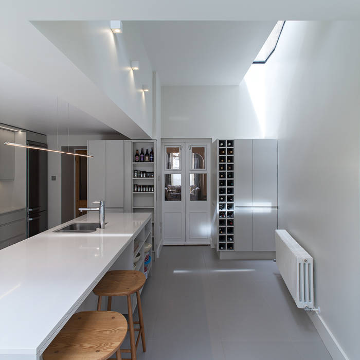 Highbury Town House APE Architecture & Design Ltd. Modern kitchen