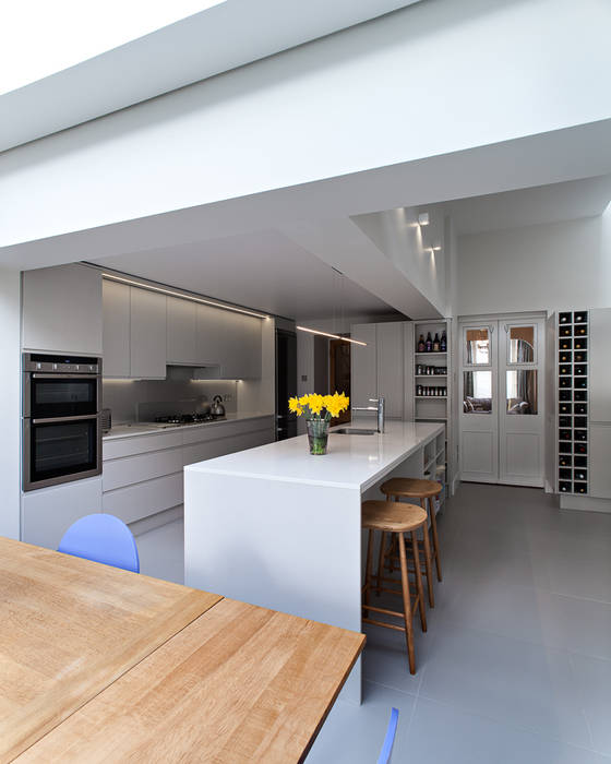 Highbury Town House APE Architecture & Design Ltd. Cucina moderna