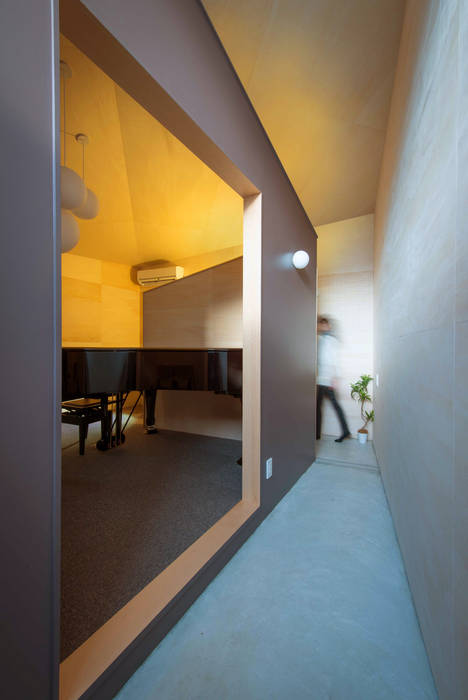 PIANO HOUSE K.448, NI&Co. Architects 一級建築士事務所 NI&Co. Architects 一級建築士事務所 Nhà để xe/nhà kho phong cách hiện đại