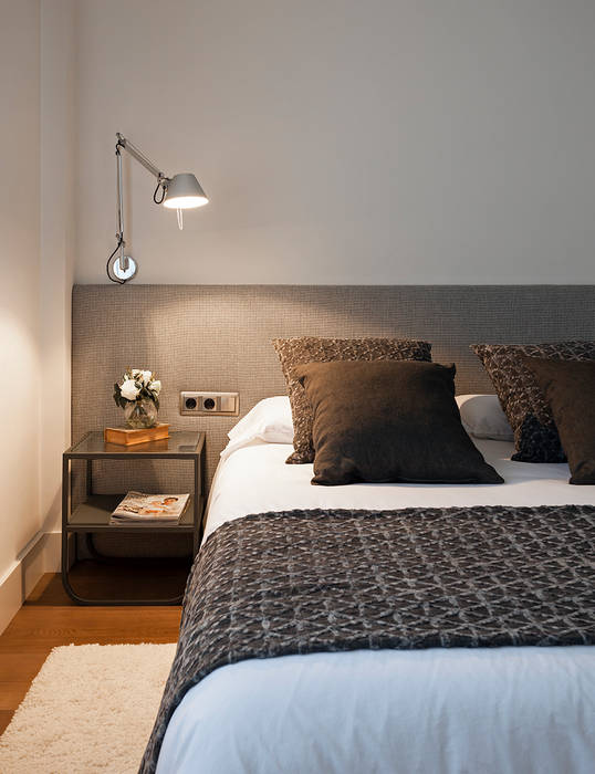 Dormitorio invitados DyD Interiorismo - Chelo Alcañíz Dormitorios de estilo moderno