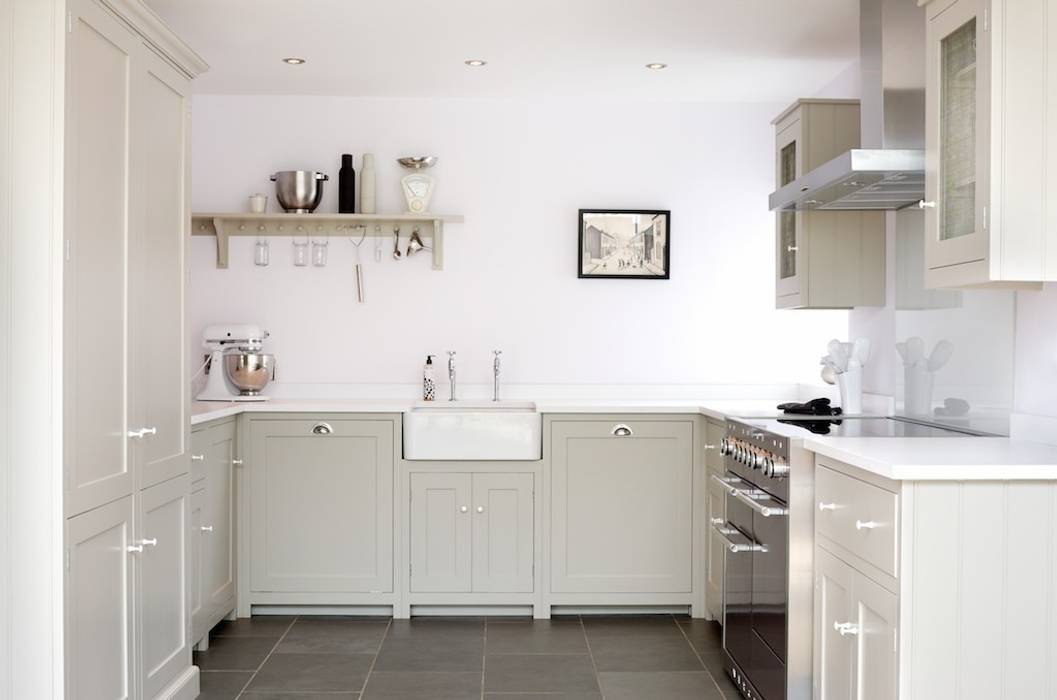 The Silverdale Shaker Kitchen by deVOL deVOL Kitchens Modern kitchen