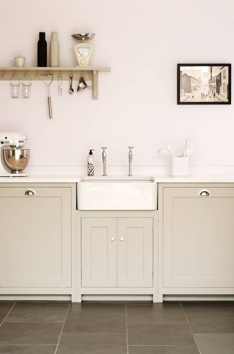 The Silverdale Shaker Kitchen by deVOL deVOL Kitchens Modern kitchen