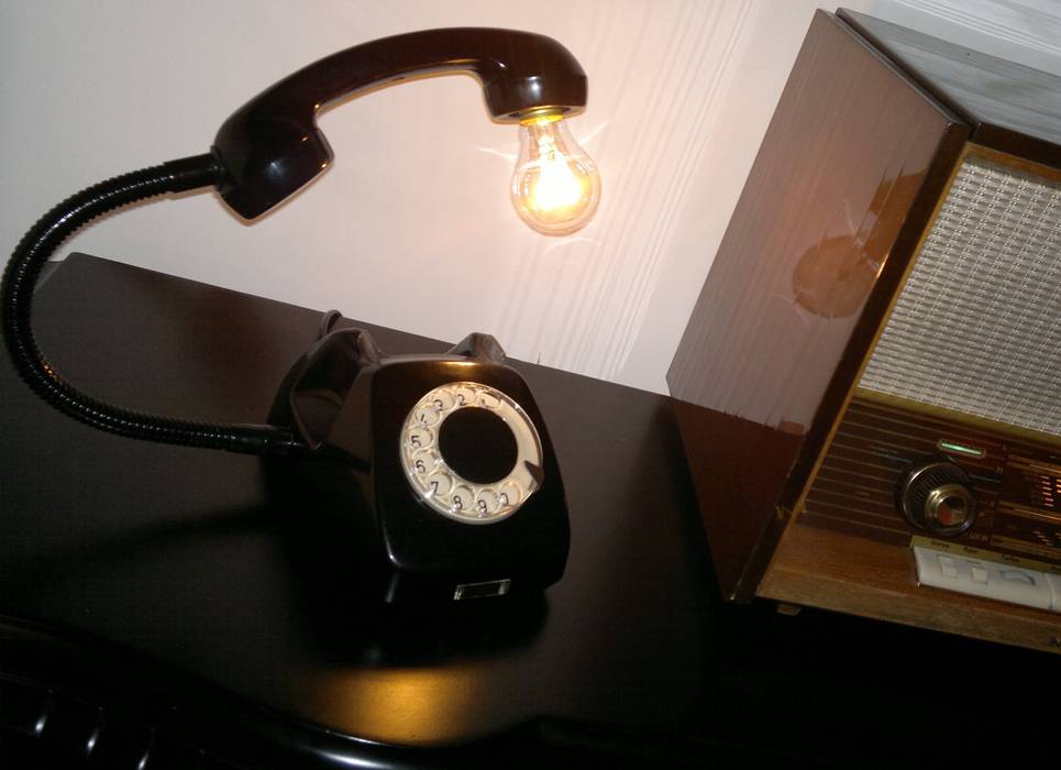 teleLAMPAfon - bLACK 77', RefreszDizajn RefreszDizajn Minimalist study/office Lighting