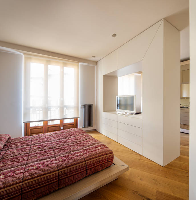 Abbandonare l'impronta tradizionale senza rinunciare ad un ambiente caldo e confortevole, AMlab AMlab Minimalistische Schlafzimmer