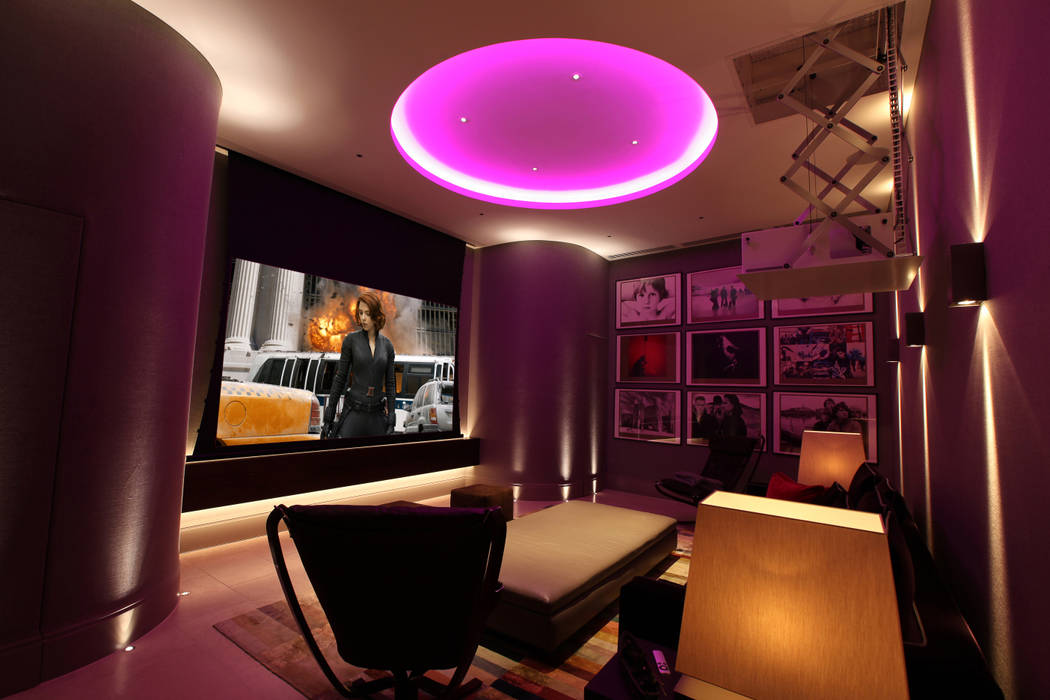 U2 Can Have a Home Cinema Like This, Finite Solutions Finite Solutions 모던스타일 미디어 룸