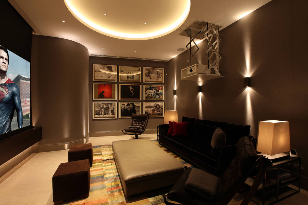 U2 Can Have a Home Cinema Like This, Finite Solutions Finite Solutions モダンデザインの 多目的室