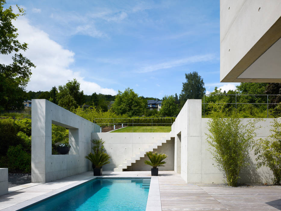 Haus F, PaulBretz Architectes PaulBretz Architectes Balcon, Veranda & Terrasse minimalistes