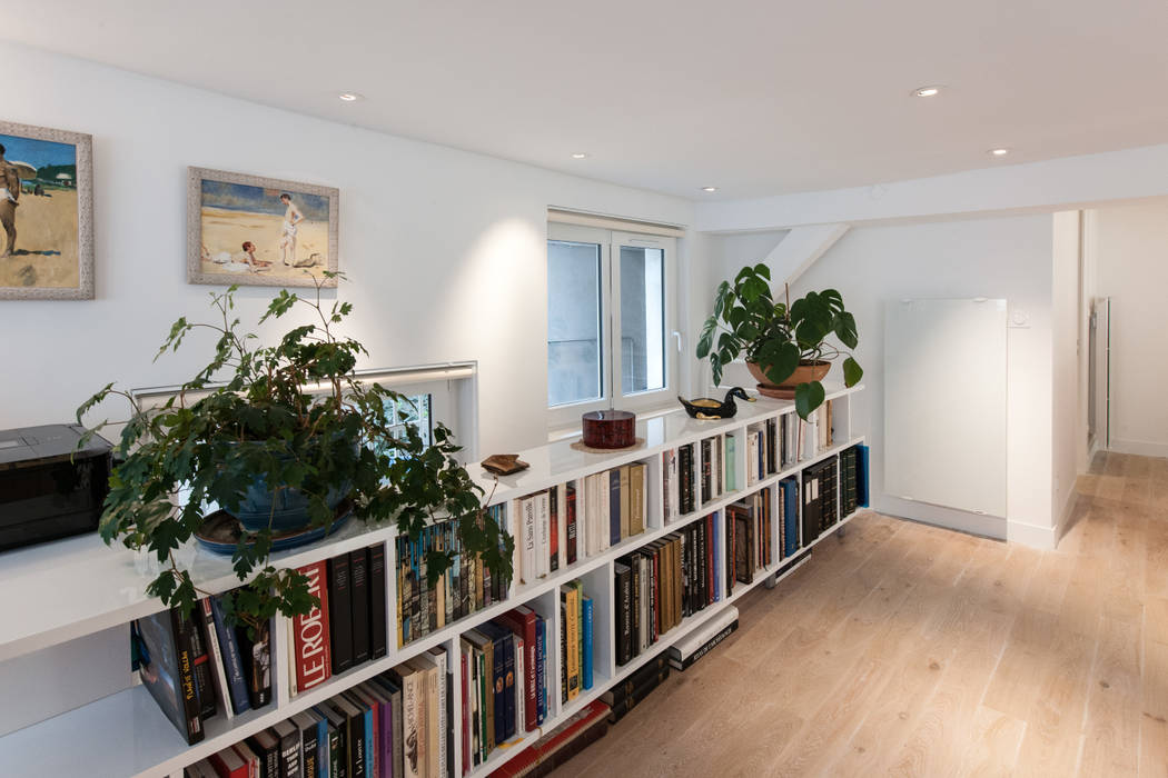 Une bibliothèque garde corps fables de murs bureau moderne | homify