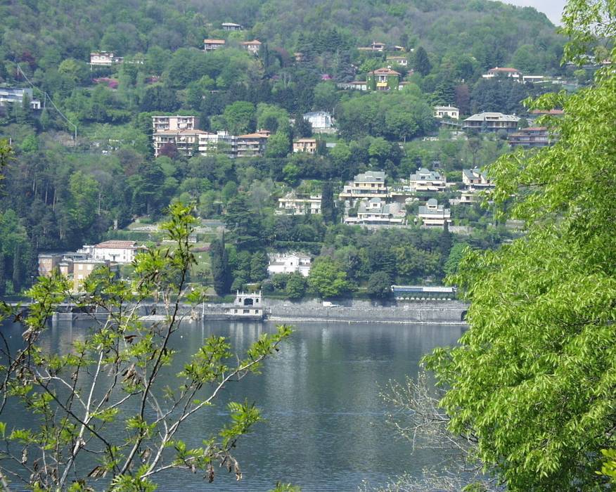 Villa Socotina - Como Lake, Archiluc's - Studio di Architettura Stefano Lucini Architetto Archiluc's - Studio di Architettura Stefano Lucini Architetto Classic style houses