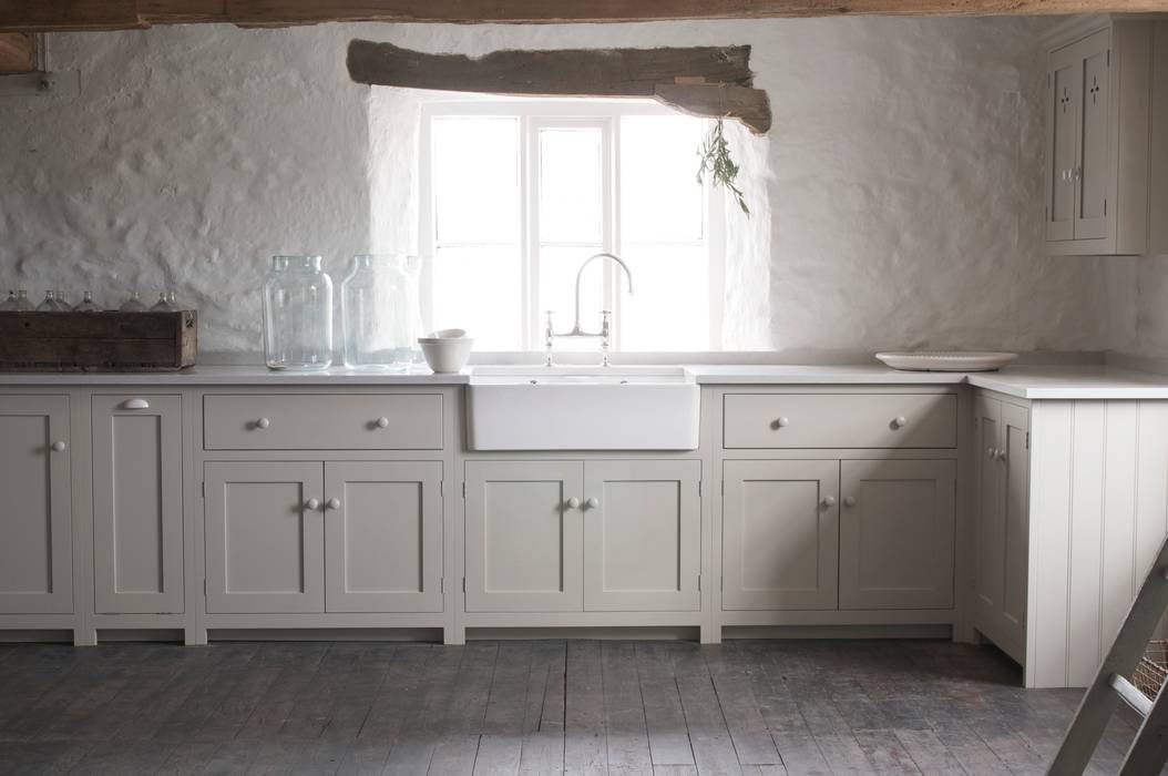 The Cotes Mill Shaker Kitchen deVOL Kitchens Cozinhas rústicas