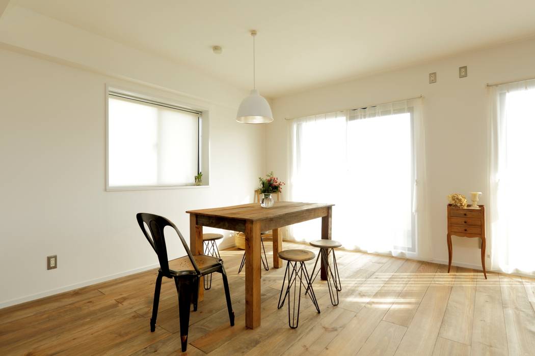 道三町の家, SWITCH&Co. SWITCH&Co. Rustic style dining room