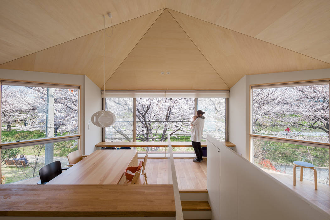 隅切りの家, 株式会社リオタデザイン 株式会社リオタデザイン Moderne Wohnzimmer