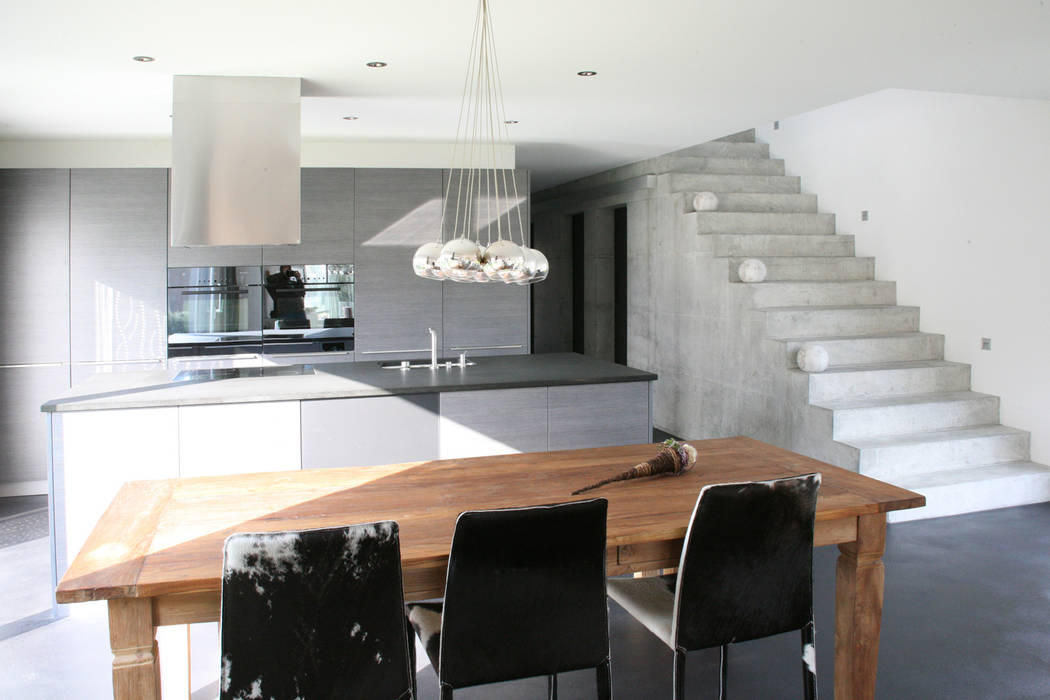 EFH Busswil, skizzenROLLE skizzenROLLE Modern kitchen