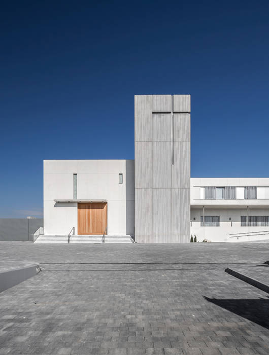 Real Monasterio de Santa Catalina de Siena, Hernández Arquitectos Hernández Arquitectos 現代房屋設計點子、靈感 & 圖片