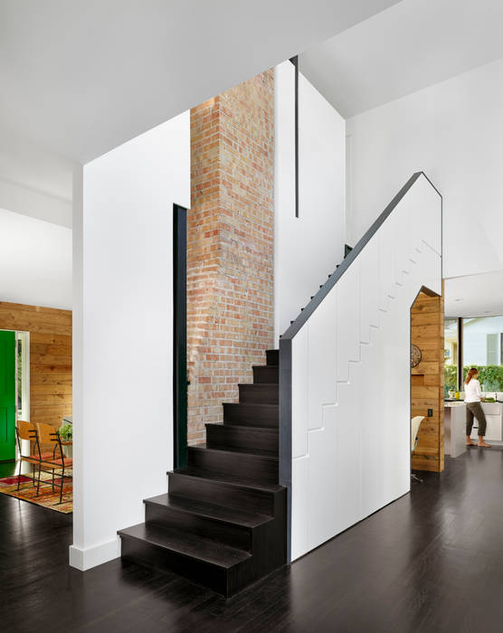 Palma Plaza Residence Hugh Jefferson Randolph Architects Modern Corridor, Hallway and Staircase