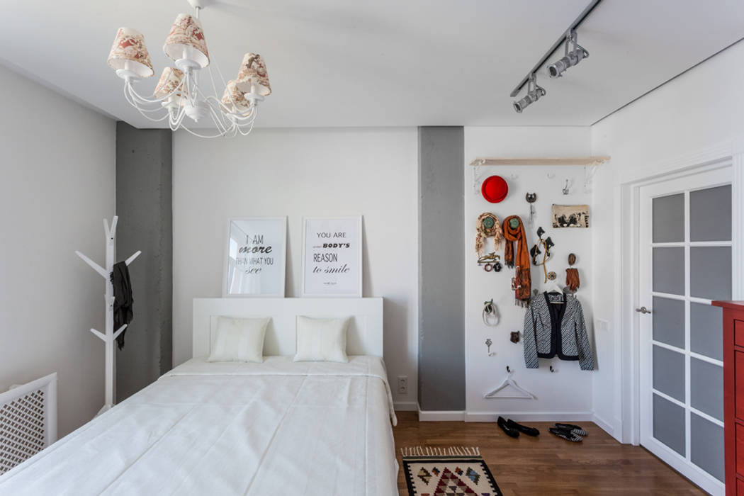 Проект однокомнатной квартиры 40 м² (раздельная комната), SAZONOVA group SAZONOVA group Scandinavian style bedroom