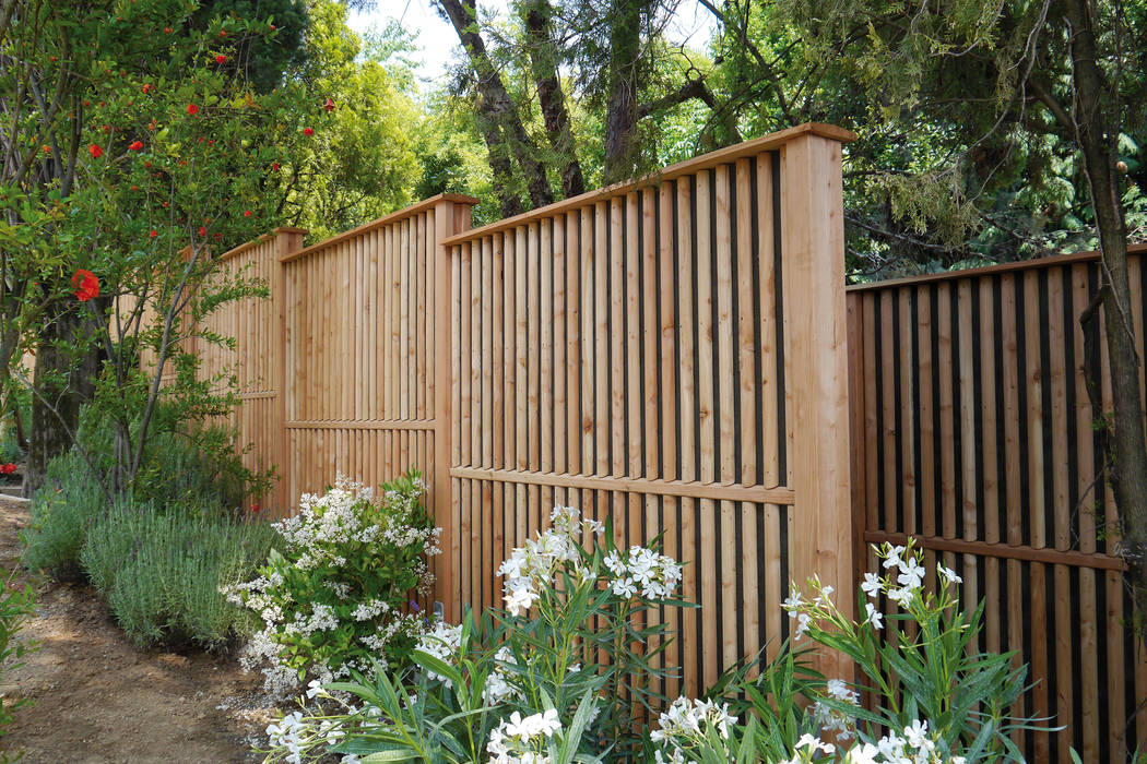 Schallschutzzäune Limes, Junior, Horizontal: Aufwertung für privaten Grund, Braun & Würfele - Holz im Garten Braun & Würfele - Holz im Garten Jardines modernos Madera Acabado en madera