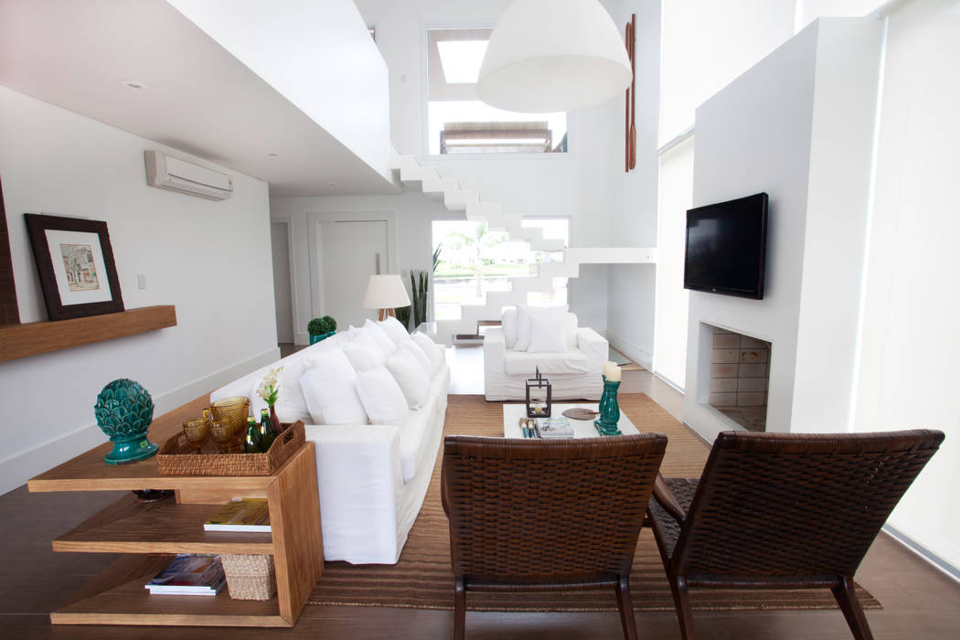 CASA PRAIA, Tweedie+Pasquali Tweedie+Pasquali Living room