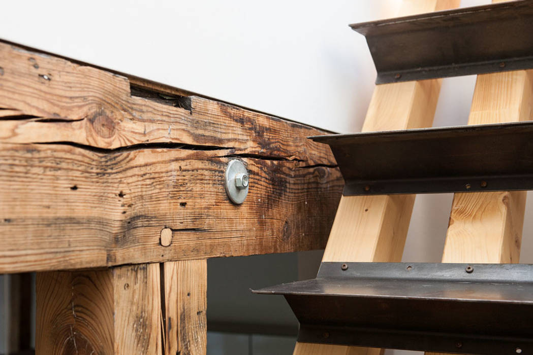 Detail aufgang zur dachterrasse: von architekturbüro barth | homify