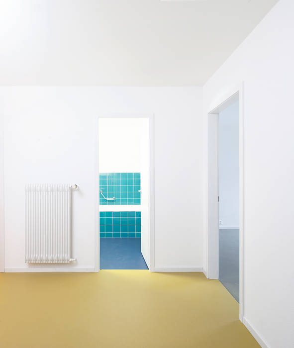 Umbau aareggweg, bern moderne badezimmer von holzhausen zweifel