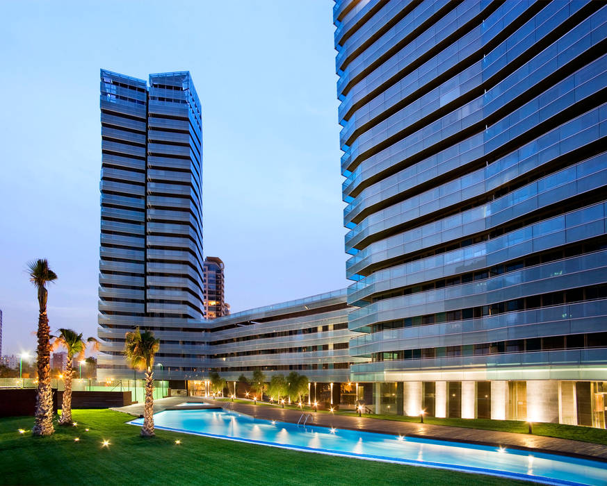 Conjunto residencial Illa del Mar. Barcelona, MSA+A Adolf Martínez/Josep Lluís Sisternas, arquitectes i ass. MSA+A Adolf Martínez/Josep Lluís Sisternas, arquitectes i ass. Casas de estilo moderno