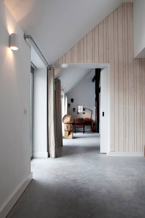 Vakantiehuis Schiermonnikoog, Binnenvorm Binnenvorm Eclectic style corridor, hallway & stairs